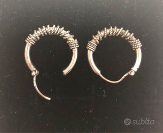 Orecchini in argento cerchio piccolo