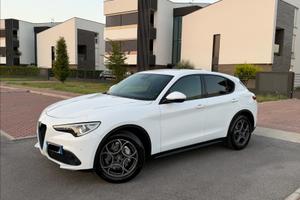 Alfa Romeo Stelvio 2.2 190cv Q4 Sport-Tech