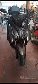 Yamaha x-max 400