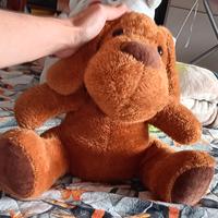 peluche cane marrone