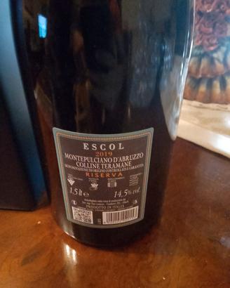 due bottiglie di vino