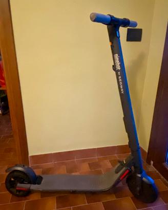 Monopattino elettrico - Segway Ninebot ES2