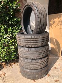 Pirelli pZero 205/40 R18