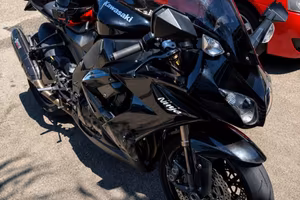 Kawasaki zx10r 2011