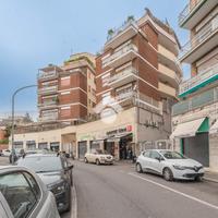 3 LOCALI A ROMA