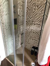 Box Doccia Lavabo specchio