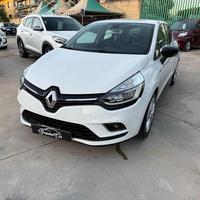 RENAULT Clio dCi 8V 75 CV 5 porte Moschino Life
