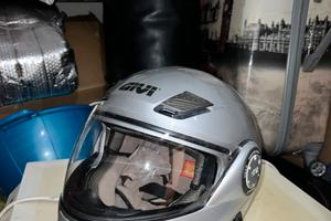 CASCO MOTO GIVI tenuto bene