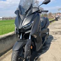 Yamaha X-Max 125