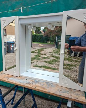 specchio contenitore bagno