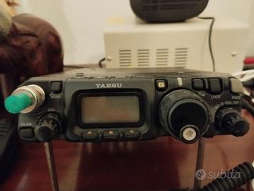 Radio HF VHF UHF Yaesu FT 817