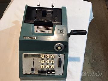 Macchina calcolatrice Olivetti vintage