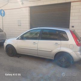 Ford  Fiesta 1.2cc