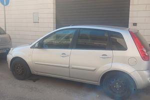 Ford  Fiesta 1.2cc