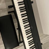 Tastiera Yamaha P45 con sgabello e reggi tastiera