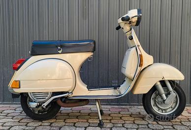 Vespa PX150E del 1982 conservata