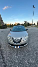 Lancia Ypsilon 0.9 TwinAir 85 CV 5 porte S&S Plati