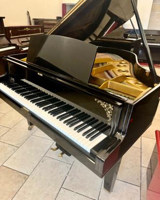 Pianoforte a coda  Yamaha G1