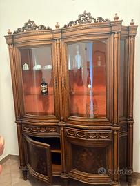 Credenza e tavolo tondo in marmo