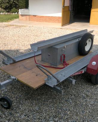 Carrello portamoto con govone