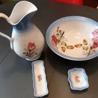 Set toilette in ceramica dipinta a mano
