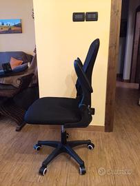 sedia ufficio con braccioli 