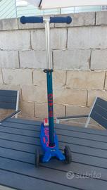 Monopattino Maxi Micro a tre ruote