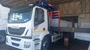 iveco-stralis-con-gru-pm-ribaltabile-trilaterale