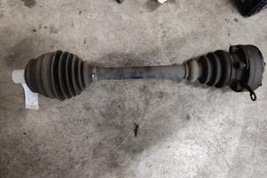 Semiasse sx VOLKSWAGEN CARAVELLE T4 2461cc 1996