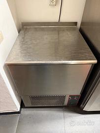 Abbattitore TECNODOM 5 teglie NON FUNZIONANTE