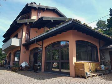 Bilocale arredato in villa