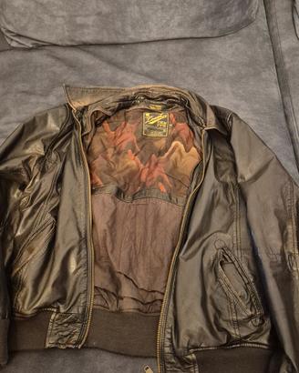  giubetto in pelle taglia M usato pochissimo