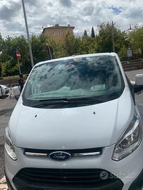 Ford tourneo custom cambio automatico 2000cc 170cv
