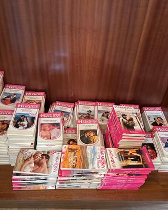 Stock 298 libri Harmony collezione col.Rosa