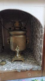 Samovar russo e orologi antichi