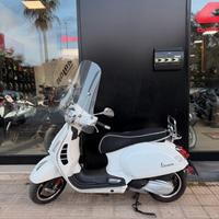 Piaggio Vespa 300 GTS hpe
