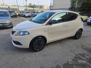 Lancia Ypsilon 1.2 Gpl