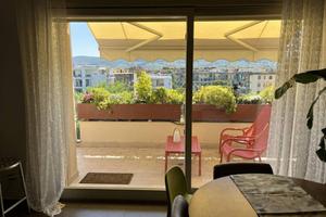 Appartamento di 120 m² con 4 locali e box auto a S