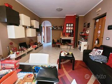 Quadrilocale con terrazzo e box auto