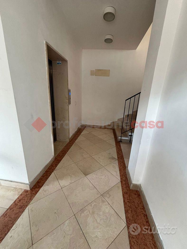 Appartamento Bari [VIACROCITTO98VRG] (Fesca) - Vista 4
