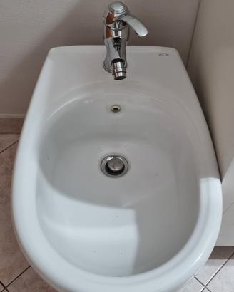 bidet con miscelatore