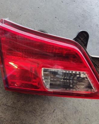 Fanale post sx int SUBARU OUTBACK