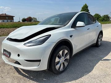 Tesla Model Y Long Range RWD
