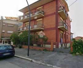 4 LOCALI A AVEZZANO