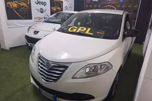 Lancia Ypsilon 1.2 69 CV 5 porte GPL Ecochic Gold