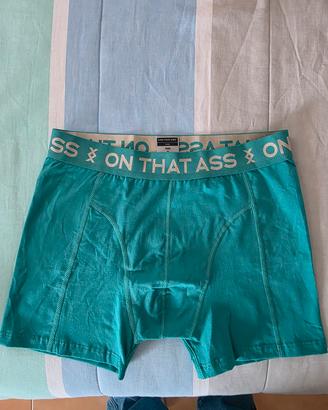 2 Boxer On That Ass