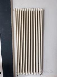 Calorifero in acciaio