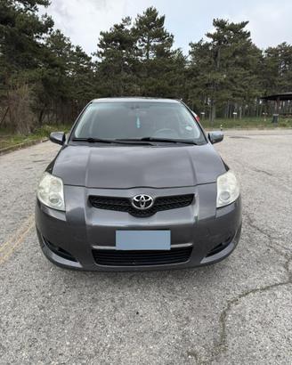 toyota AURIS automatica