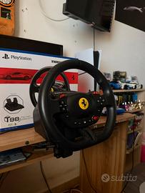 Volante Thrustmaster