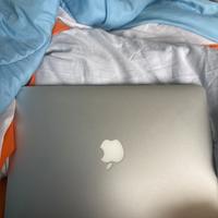 MacBook Air 13-inch 2017